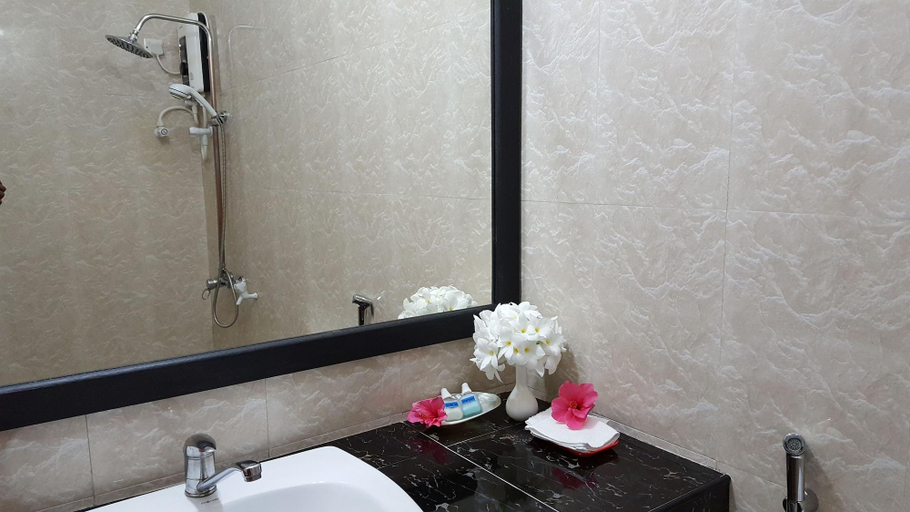 Bathroom 4, Equa Reef Maldives Hotel