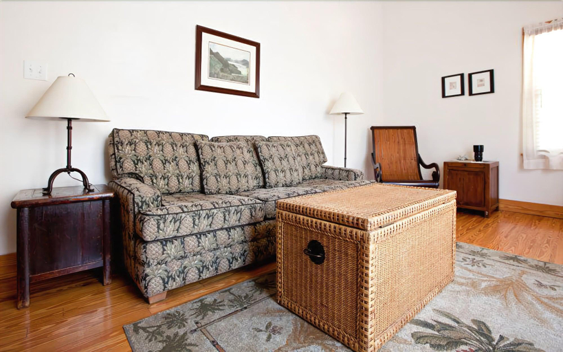 Public Area 2, Island City House Hotel, Monroe