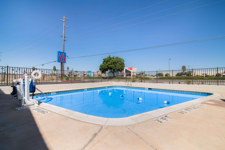 Sport & Beauty 5, Motel 7 Moreno Valley, Riverside