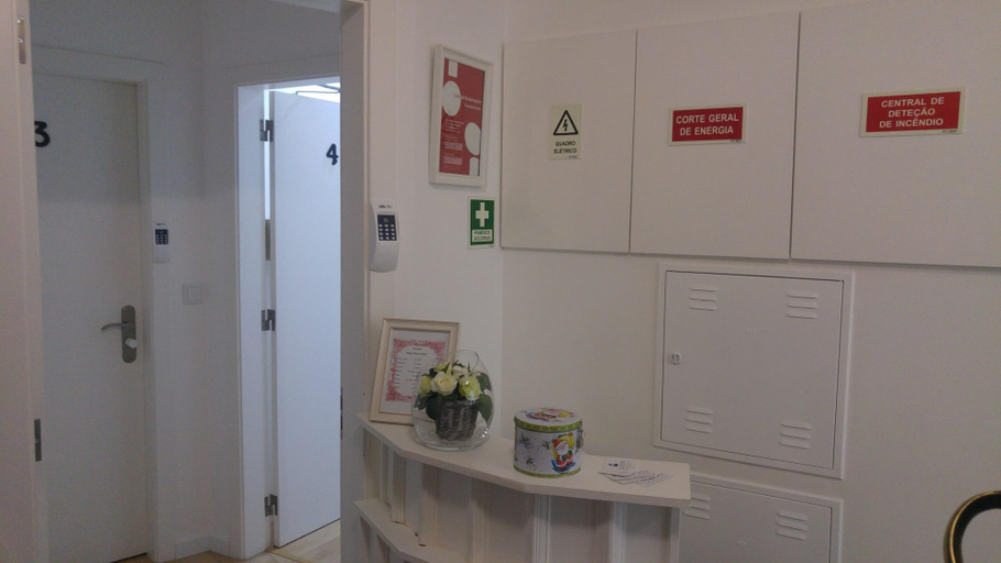 Public Area 3, Lisbon Terrace Suites Apartment for Large Groups with Amazing Terrace, Lisbon