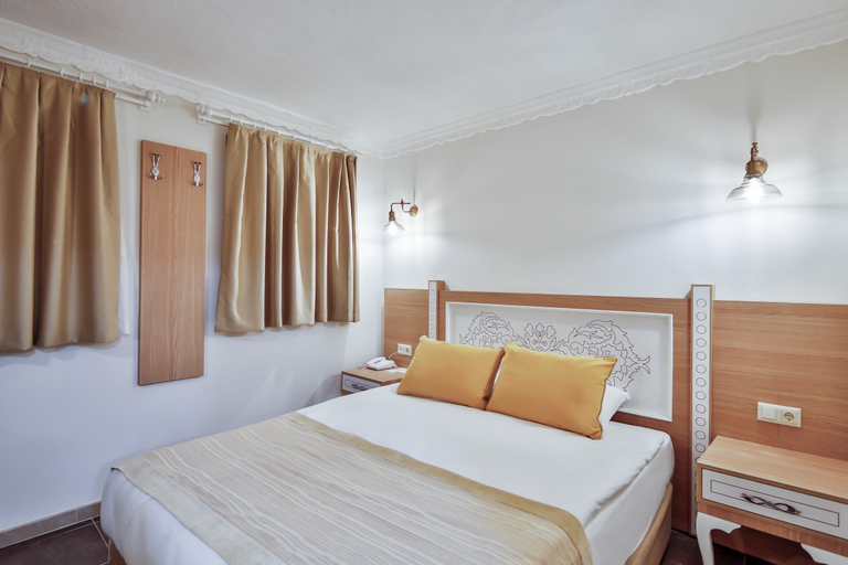 Bedroom, Crystal World Of Colours Comfort Collection, Serik