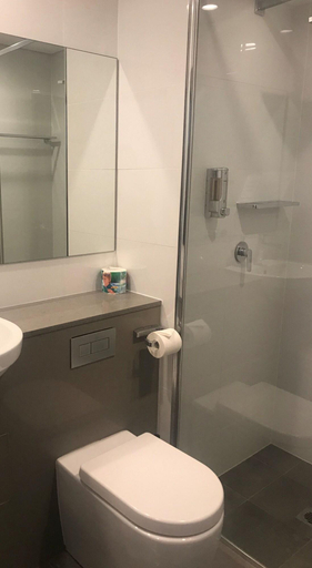 Bathroom 4, Voyager Motel, Blacktown - South-West