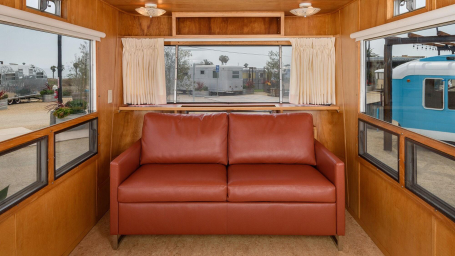 Public Area 2, Waypoint Ventura, Ventura