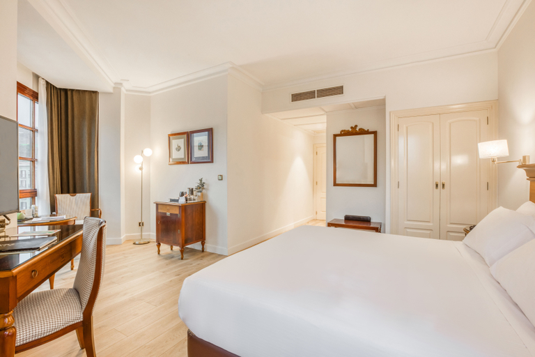 Bedroom 3, Sercotel Arenal Bilbao, Vizcaya