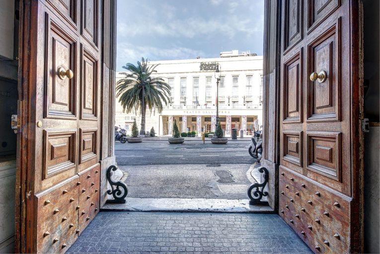Exterior & Views 2, Opera Dreams, Roma