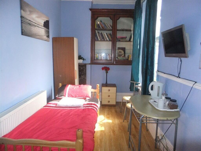 Bedroom 5, Heavenly Nights Guest House, Sheffield
