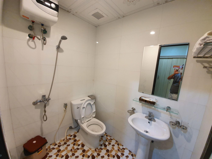 Bathroom 5, Thailand hotel, Cát Hải