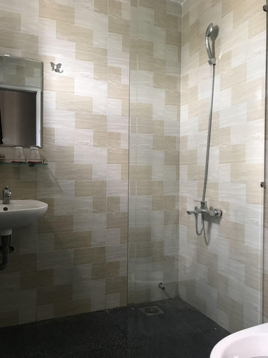 Bathroom 4, Hotel Hong Thinh, Qui Nhơn