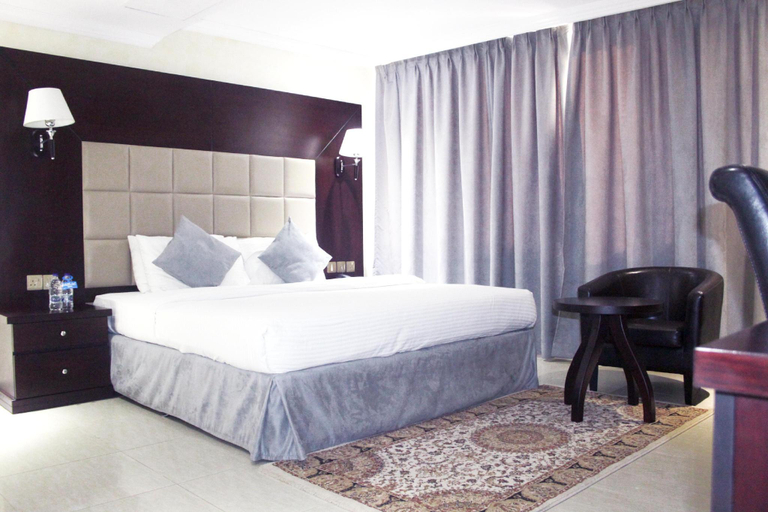 Bedroom 3, Royal Falcon Hotel, Dubai