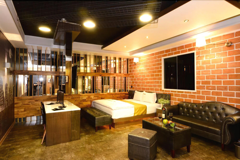 Public Area 2, Hotel Asia, Buk