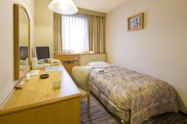 Bedroom 3, Hotel Co-Op Inn Kyoto, Kyoto