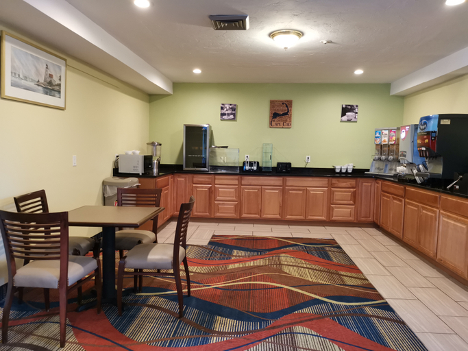 Public Area 2, The Mariner Resort, Barnstable