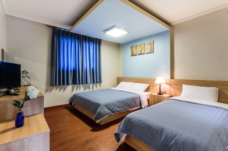 Bedroom 4, Jeju Ellui Hotel, Jeju