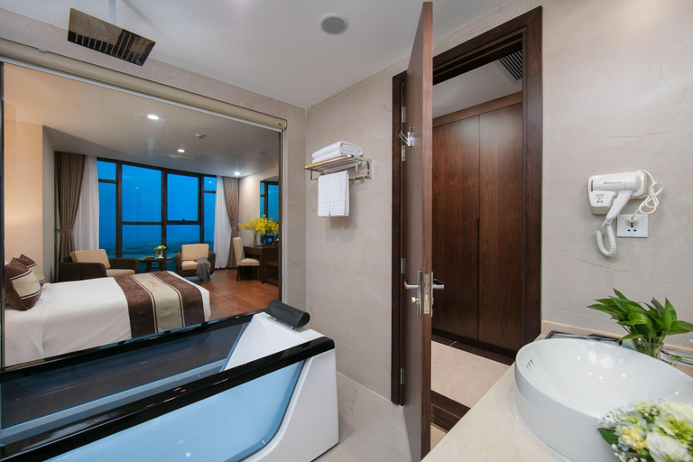 Bathroom 5, Ha Long Marina Hotel, Hạ Long