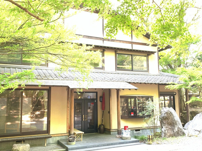 Exterior & Views 1, Yufuin Kinrinko Kadan, Yufu