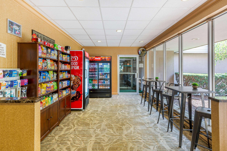 Public Area 4, Quality Inn Old Saybrook - Westbrook, Middlesex