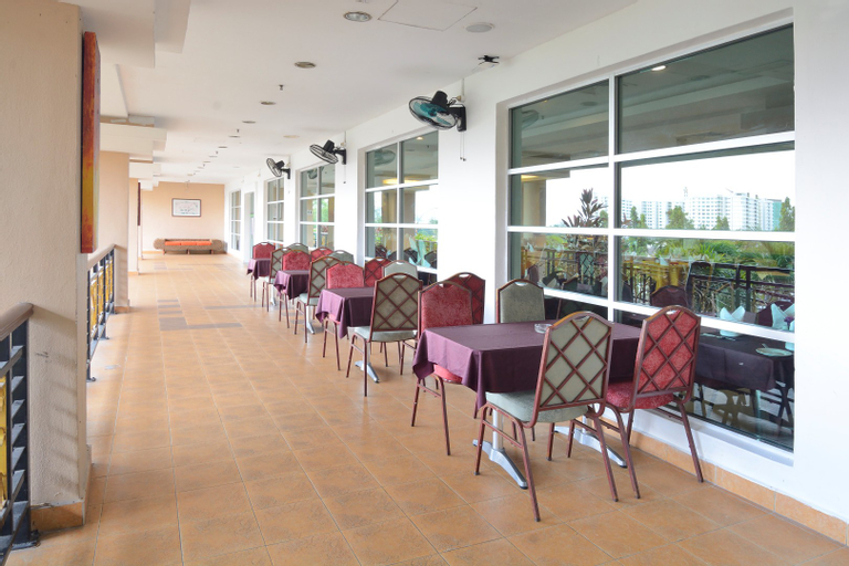 Raia Hotel Penang, Barat Daya