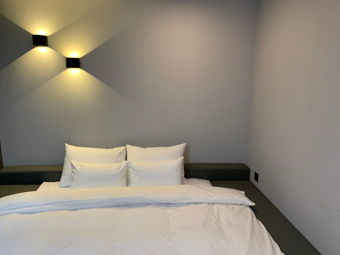 Bedroom 3, Hotel Society, Haeundae
