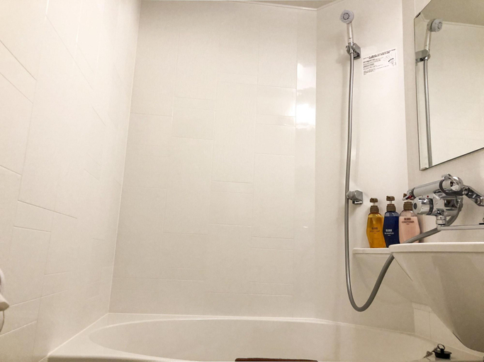 Bathroom 4, Namba Minami Crystal Hotel, Osaka