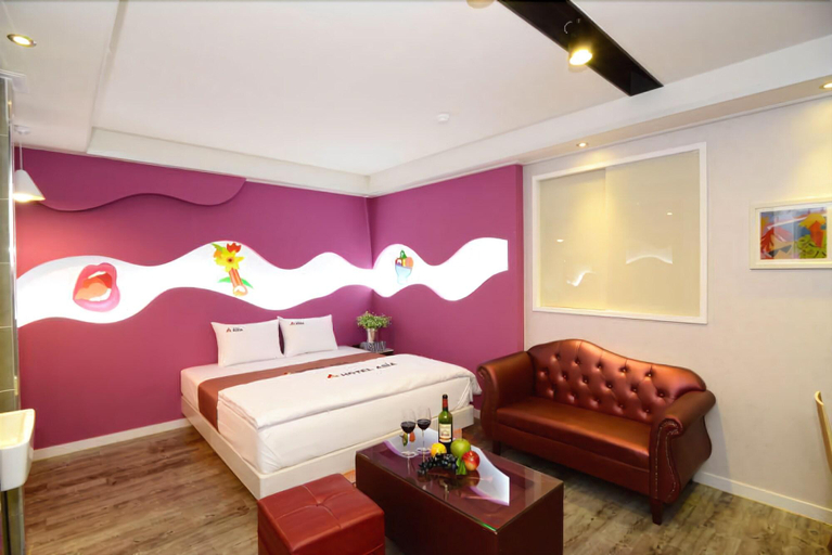 Public Area 2, Hotel Asia, Buk