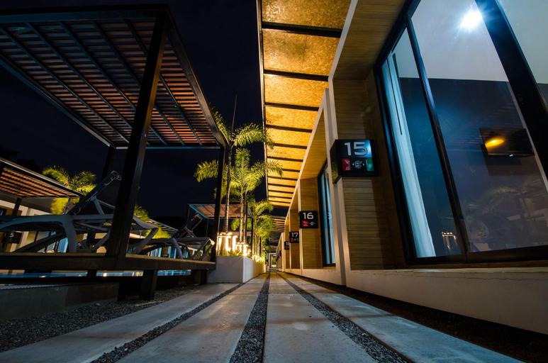 Public Area 3, Asura, Ko Lanta