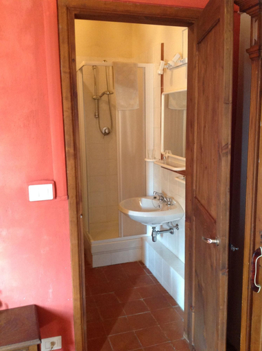 Bathroom 4, Room and Breakfast Torre, Parma