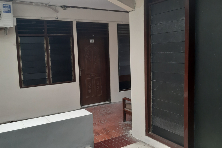SPOT ON 90098 Anak Mama Guesthouse, Surabaya