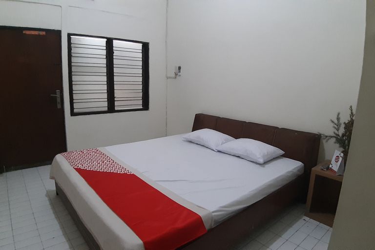 SPOT ON 90098 Anak Mama Guesthouse, Surabaya
