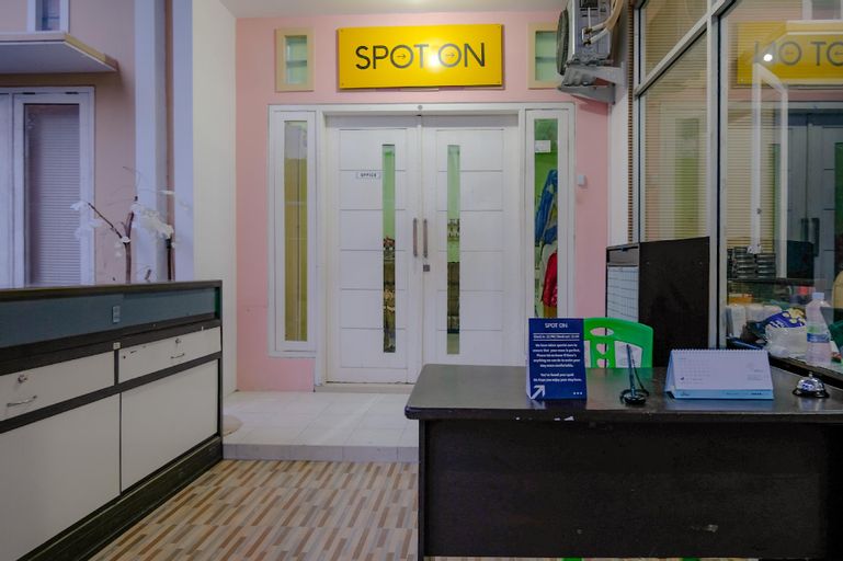 SPOT ON 2417 Melati Residence, Blitar