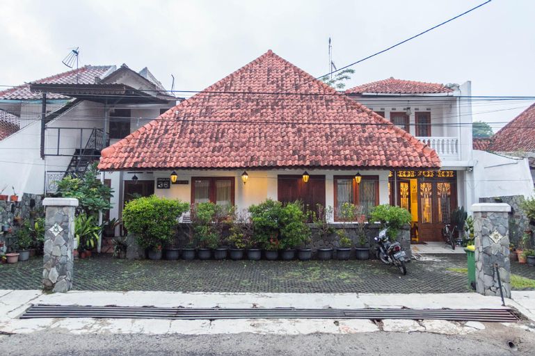 RedDoorz near Gasibu Bandung, Bandung