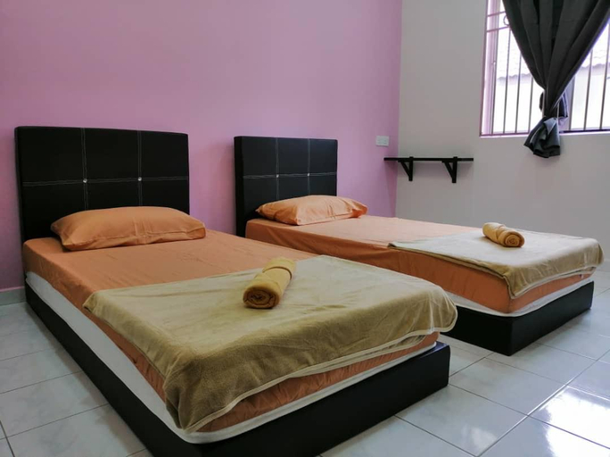 Four Bungalow House Next To Giant Kuala Pilah 21 Kuala Pilah Cheap Booking At Tiket Com