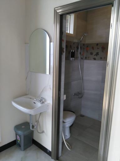 Bedroom 5, D&D Bellevue Guest House, Malang