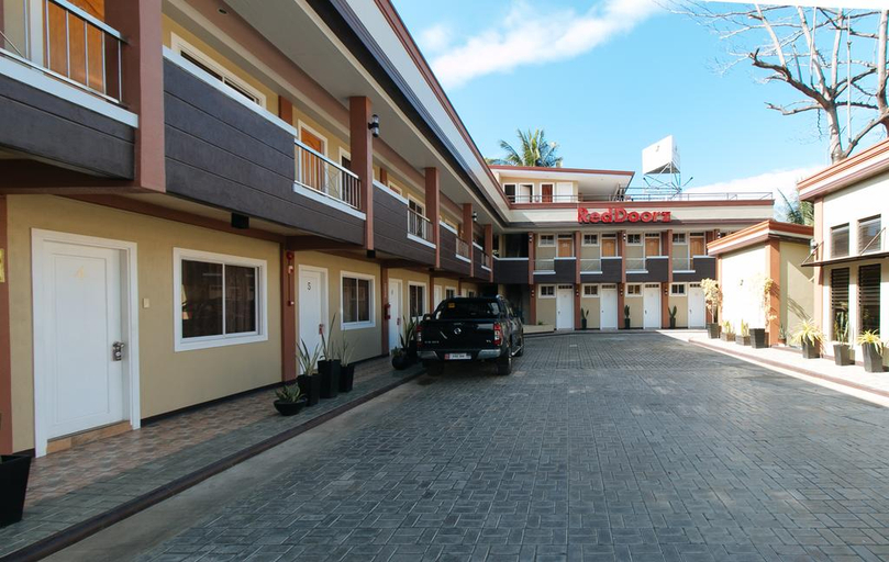 Exterior & Views 2, RedDoorz Plus near Lapasan Plaza Cagayan de Oro, Cagayan de Oro City