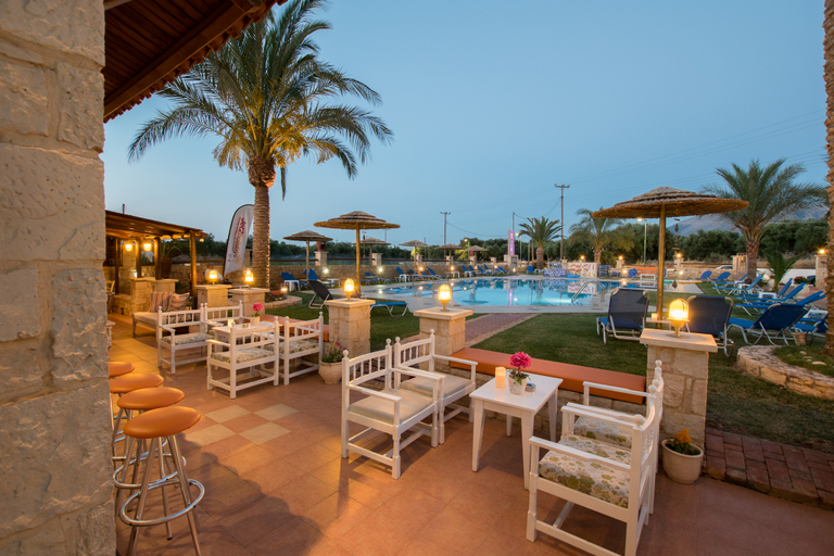 Food & Drinks 4, Danelis Apartments, Crete