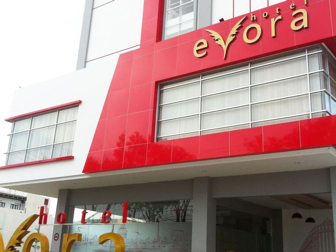 Evora Hotel Surabaya, Surabaya