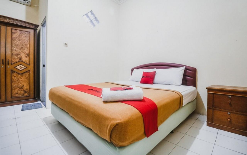 RedDoorz near Lokasari Mangga Besar 7, West Jakarta