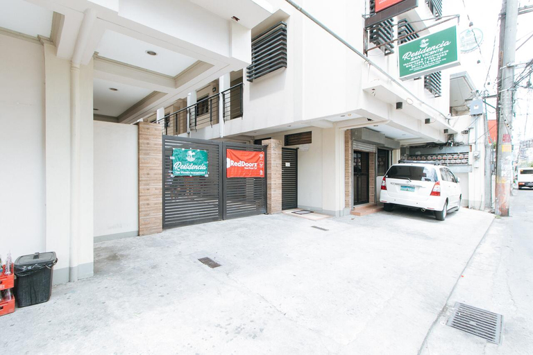 Others 2, RedDoorz near Pasay Taft, Pasay City