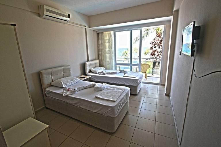 Bedroom 3, Oz Guzelcamli Otel, Kuşadası