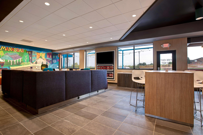Public Area 2, Tru by Hilton Manassas, Manassas