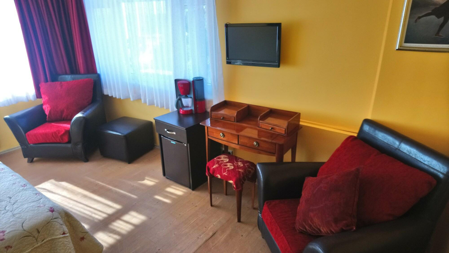 Bedroom 2, Cosmopolitan Park Hotel, Fatih