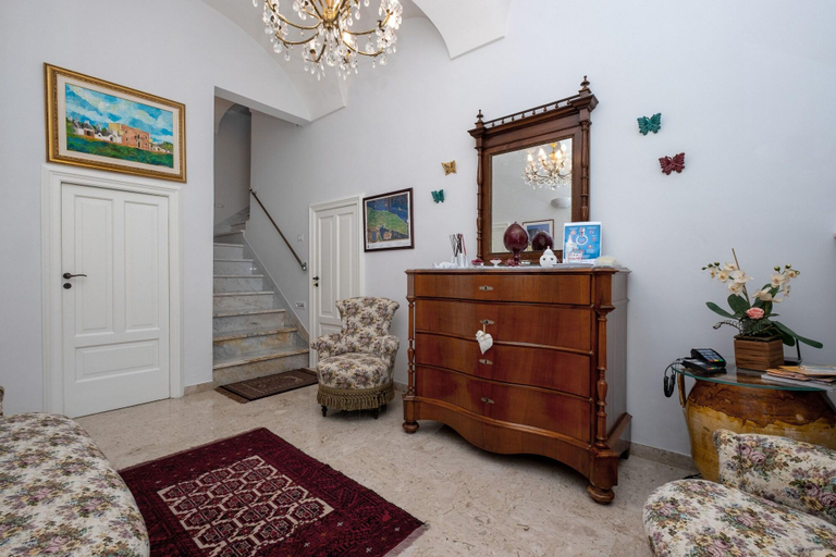 Public Area 2, Tenuta Odegitria, Taranto