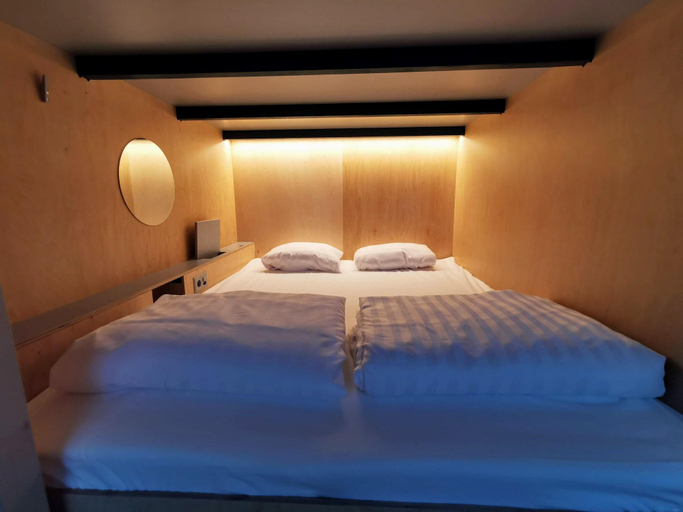 Bedroom 4, Green Marmot Capsule Hotel Zurich, Zürich