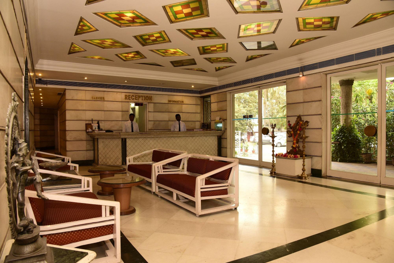 Public Area 2, Hotel Atithi, Mumbai Suburban