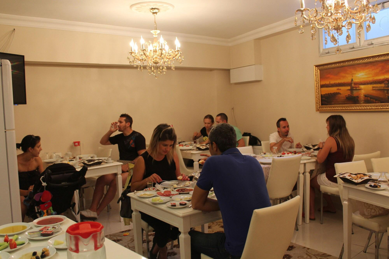 Food & Drinks 5, Pera Life Hotel, Beyoğlu