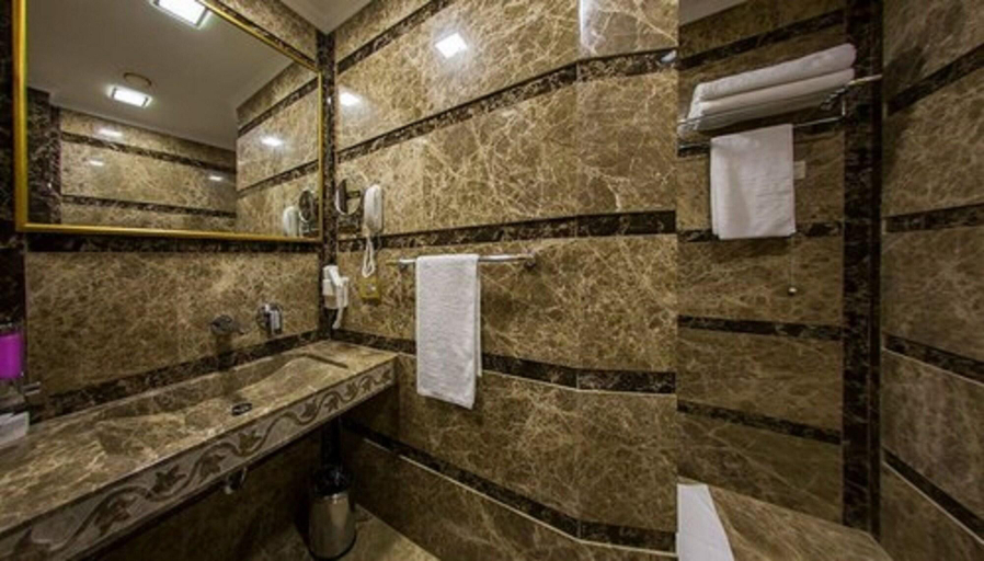 Bathroom 4, Gherdan Gold Hotel, Selçuklu