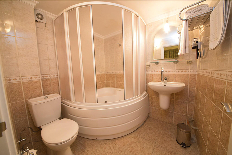 Bathroom 4, Ceylan Hotel, Yıldırım