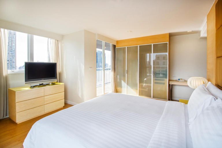 Bedroom 30