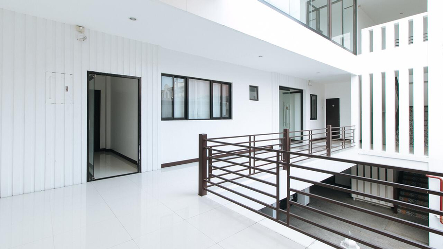 RedDoorz @ San Antonio Makati, Makati City