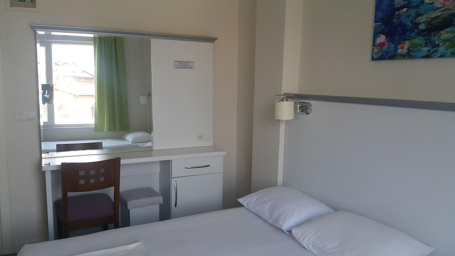 Bedroom 2, Cicek Otel & Apartments, Fethiye