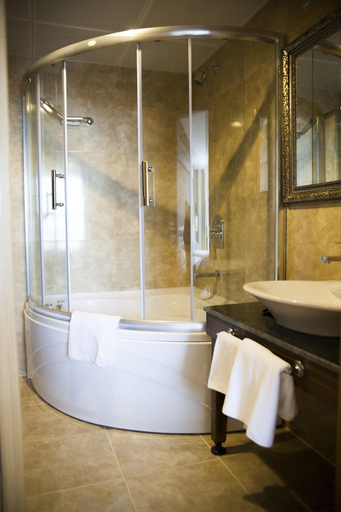 Bathroom 4, Neba Royal Hotel, Merkez